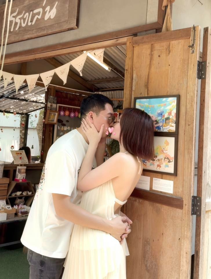 Hương Giang thông báo kết hôn giấu kín danh tính ông xã