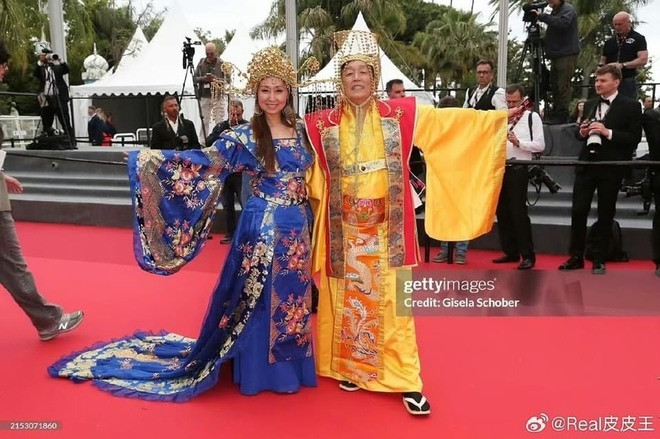 Vì sao 'gánh xiếc Cbiz' hết thời làm loạn ở Cannes? z5445729477735c4129824bb7c4090dd 17481574048781246014925