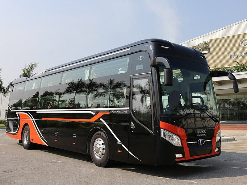 Khách Tây đi xe giường nằm 7 tiếng nhận xét: