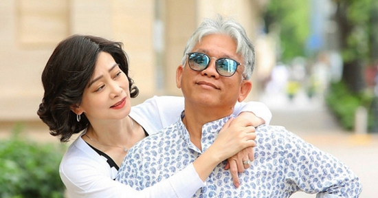 Nữ diễn viên 'Lật mặt 8' tuổi 54 viên mãn, được chồng cựu công an cưng chiều