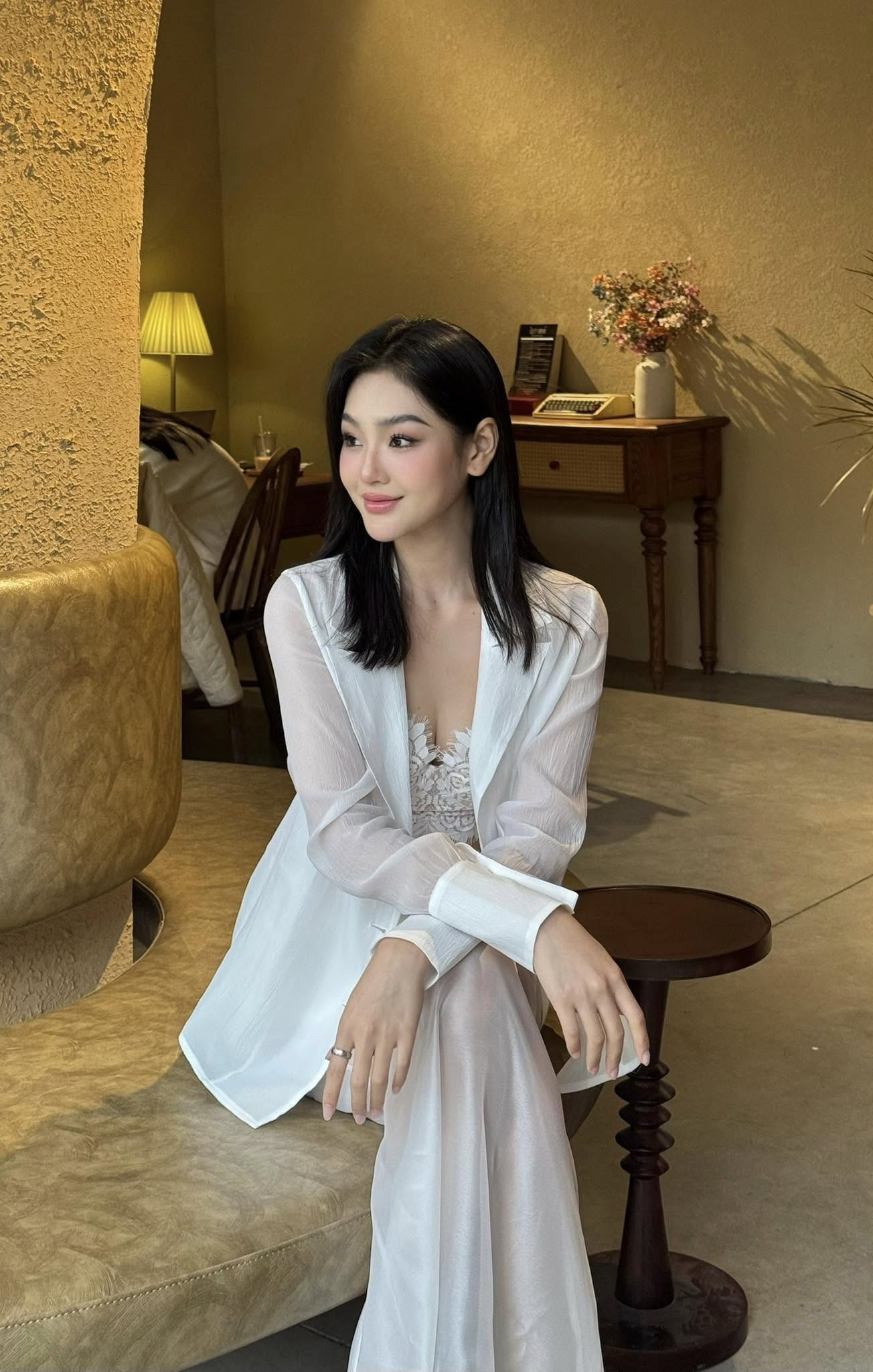 Sắc vóc đời thực của mỹ nhân quê Thanh Hóa sắp vào phim nối sóng 'Cha tôi người ở lại' - Ảnh 5.