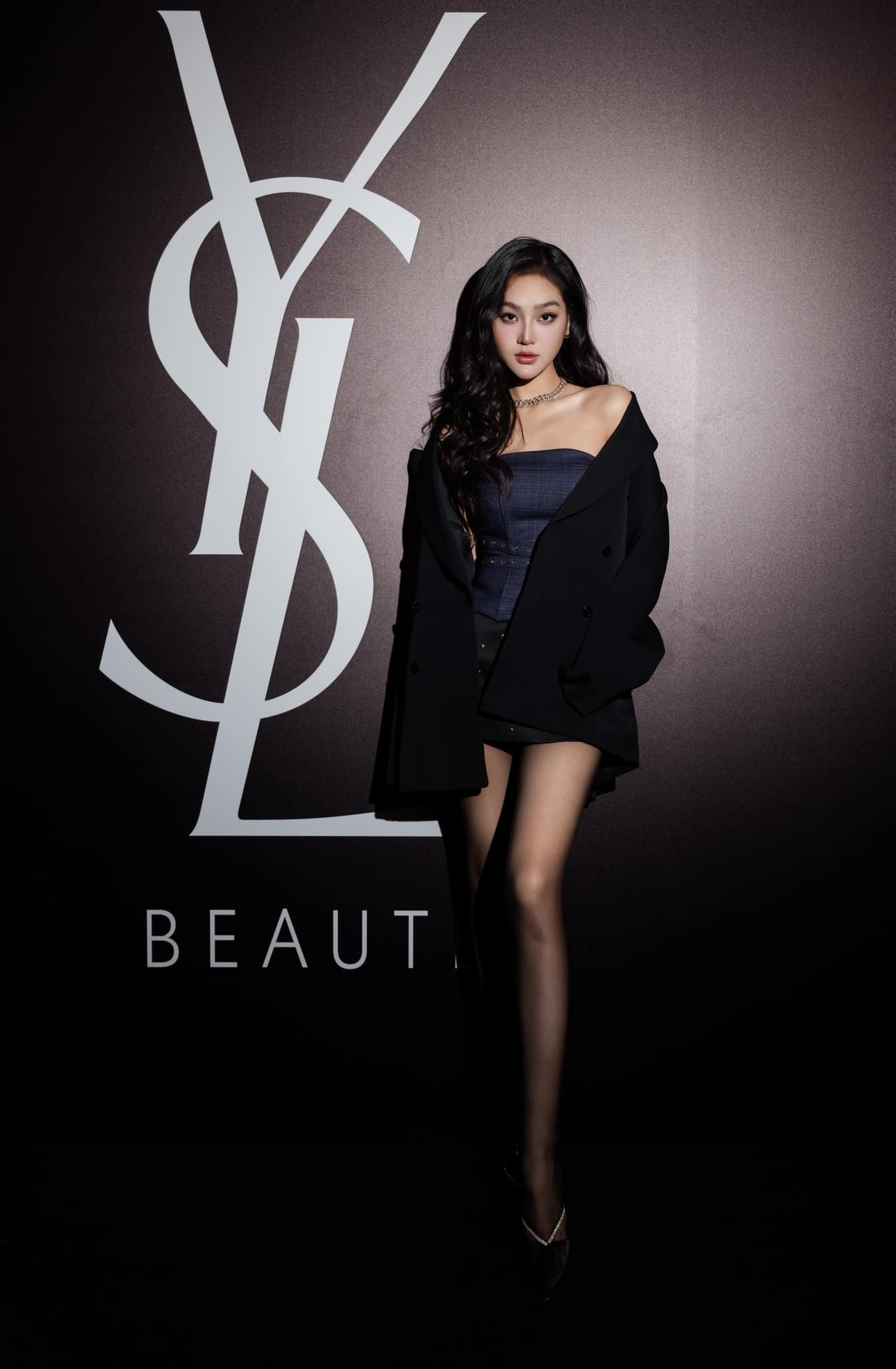 Sắc vóc đời thực của mỹ nhân quê Thanh Hóa sắp vào phim nối sóng 'Cha tôi người ở lại' - Ảnh 7.