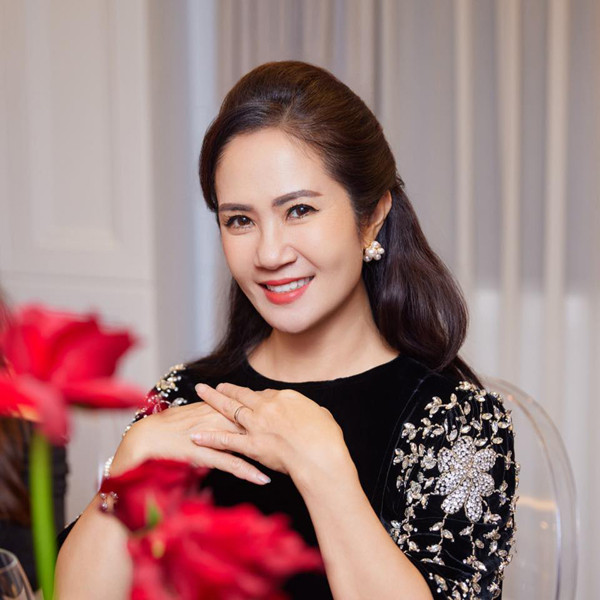 Đã lên chức bà ngoại, nữ NSƯT sắp xuất hiện trong phim nối sóng 'Cha tôi người ở lại' vẫn trẻ đẹp- Ảnh 2.