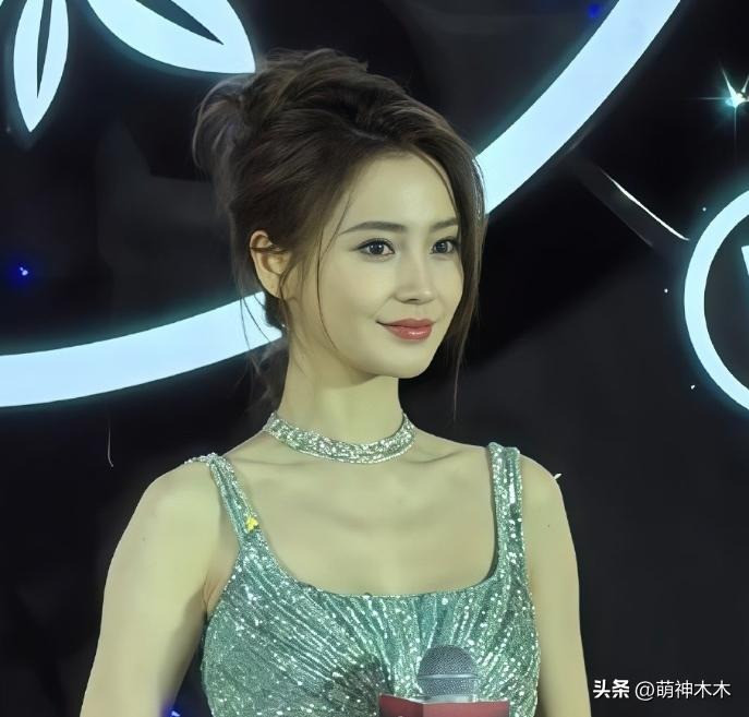 'Đại chiến' cam thường Cbiz: Triệu Lệ Dĩnh phờ phạc khó tin, Angelababy lộ ngực gầy trơ xương, Dương Mịch dư sức chấp cả 2! 935e87e6aab0499e94170d6d24792083