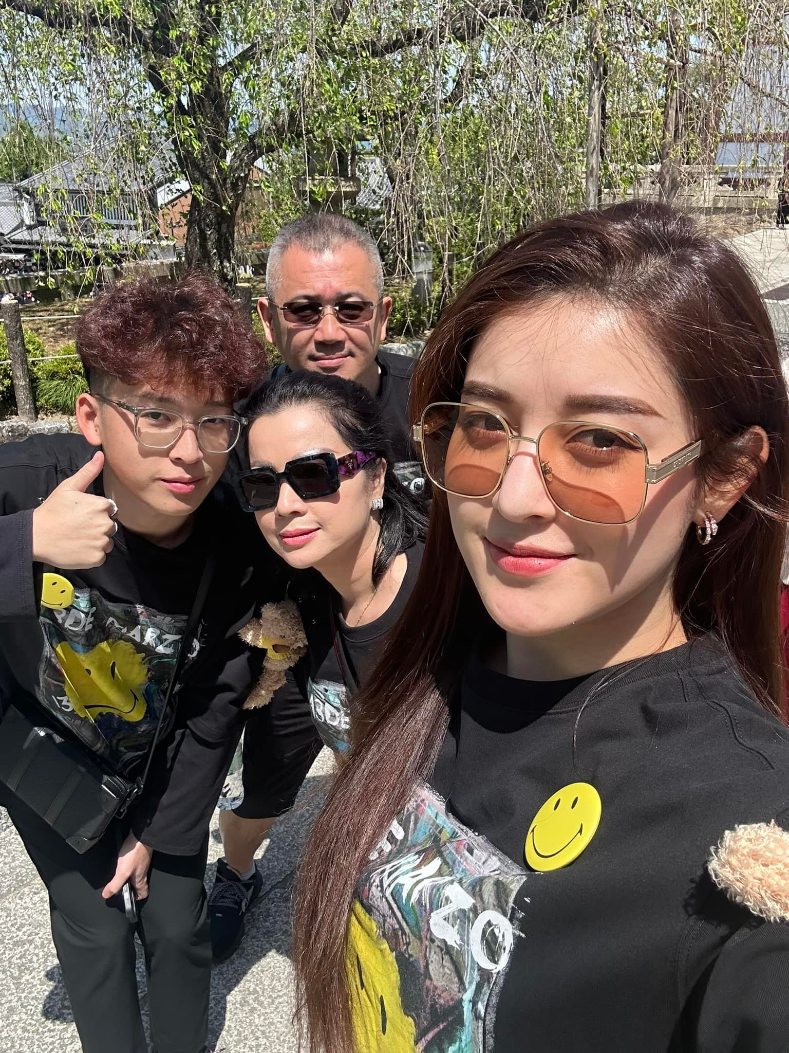 Mẹ ruột Á hậu Huyền My có tài sắc vẹn toàn, dốc lòng làm quản lý cho con gái- Ảnh 8.