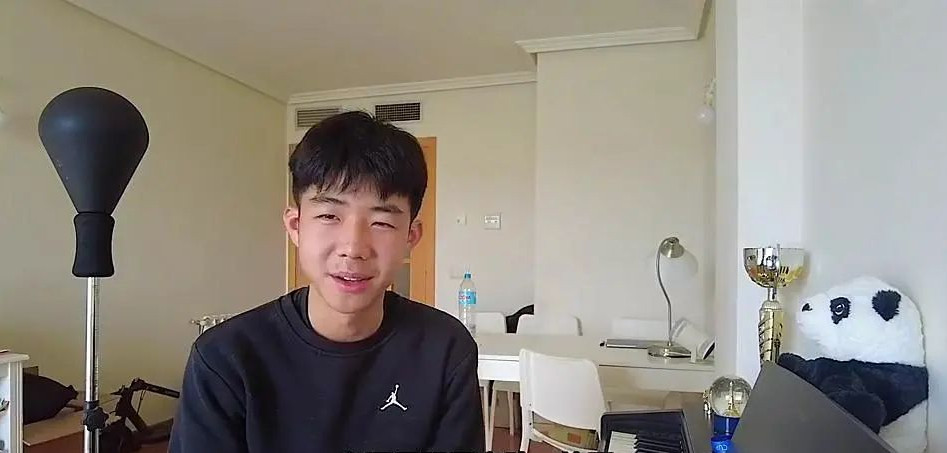 edit 2fbf6e426e30716b4d711b88c611c626tplv tt origin webgif 17483337677881466730092