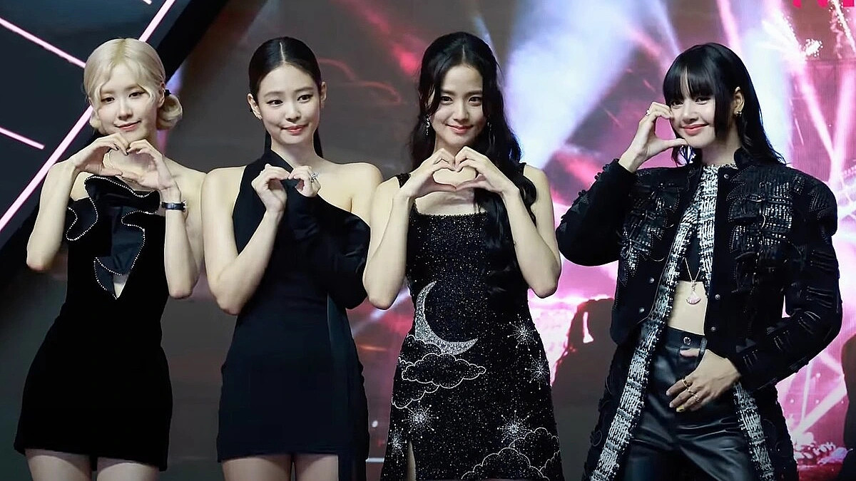 su tro lai cua blackpink va ke hoach day tham vong cua yg entertainment nua cuoi 2025 hinh anh 2