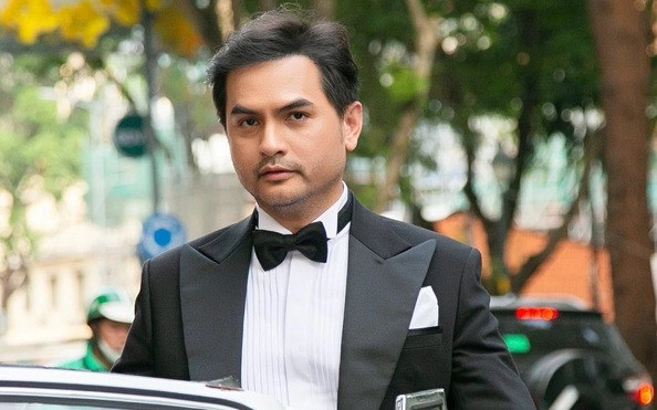 Vợ Đức Tiến uất ức khi bị nói ngoại tình dẹp bàn thờ chồng