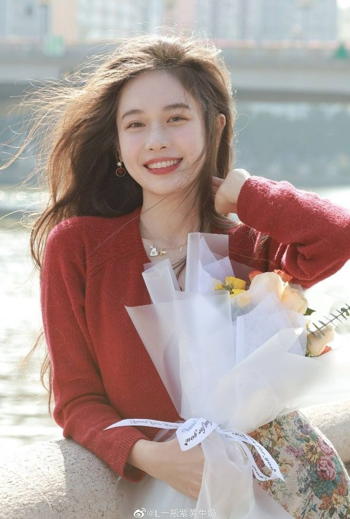 Người thuộc 3 mệnh này vận may tăng vọt trong tháng 5 Âm lịch càng làm càng ra tiền chuyển mình đổi vận