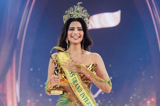 Phanh phui những trò hề của Miss Grand, tân hoa hậu trả lại vương miện