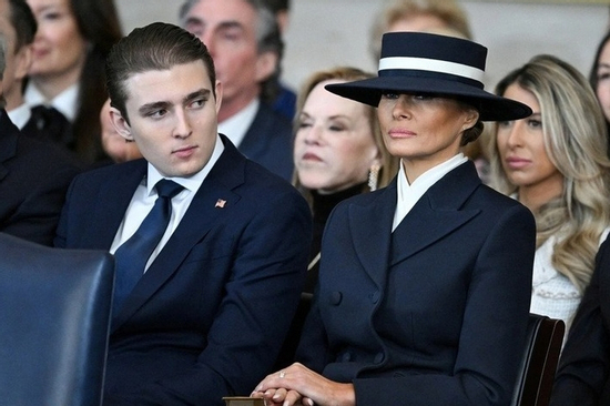 Rộ tin Barron Trump bị Đại học Harvard từ chối, Đệ nhất phu nhân Melania Trump lên tiếng