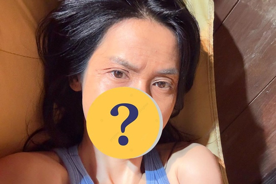 Mỹ nhân Vbiz gây sốc khi công khai nhan sắc già nua, chi chít dấu hiệu lão hóa