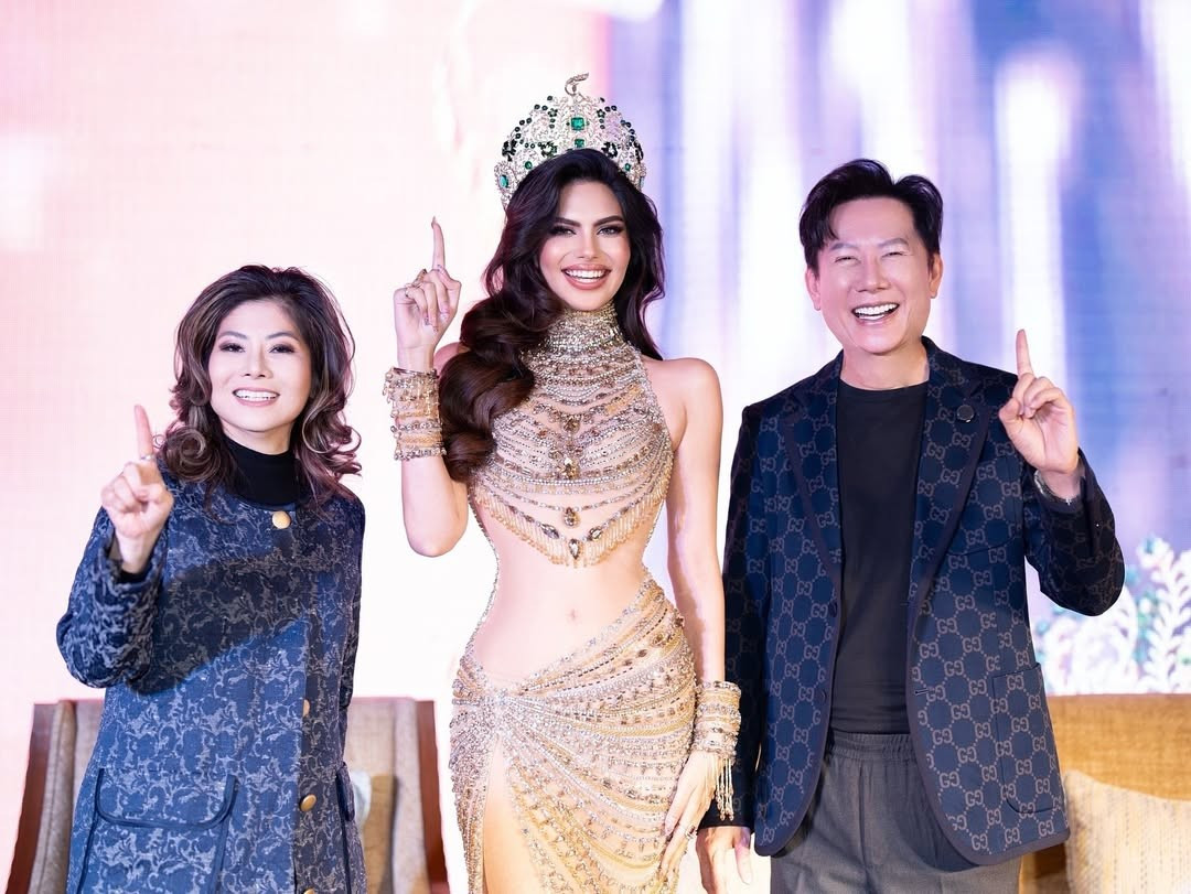 Nửa năm đương nhiệm mờ nhạt của Hoa hậu Hòa bình vừa bị tước vương miện ảnh 16