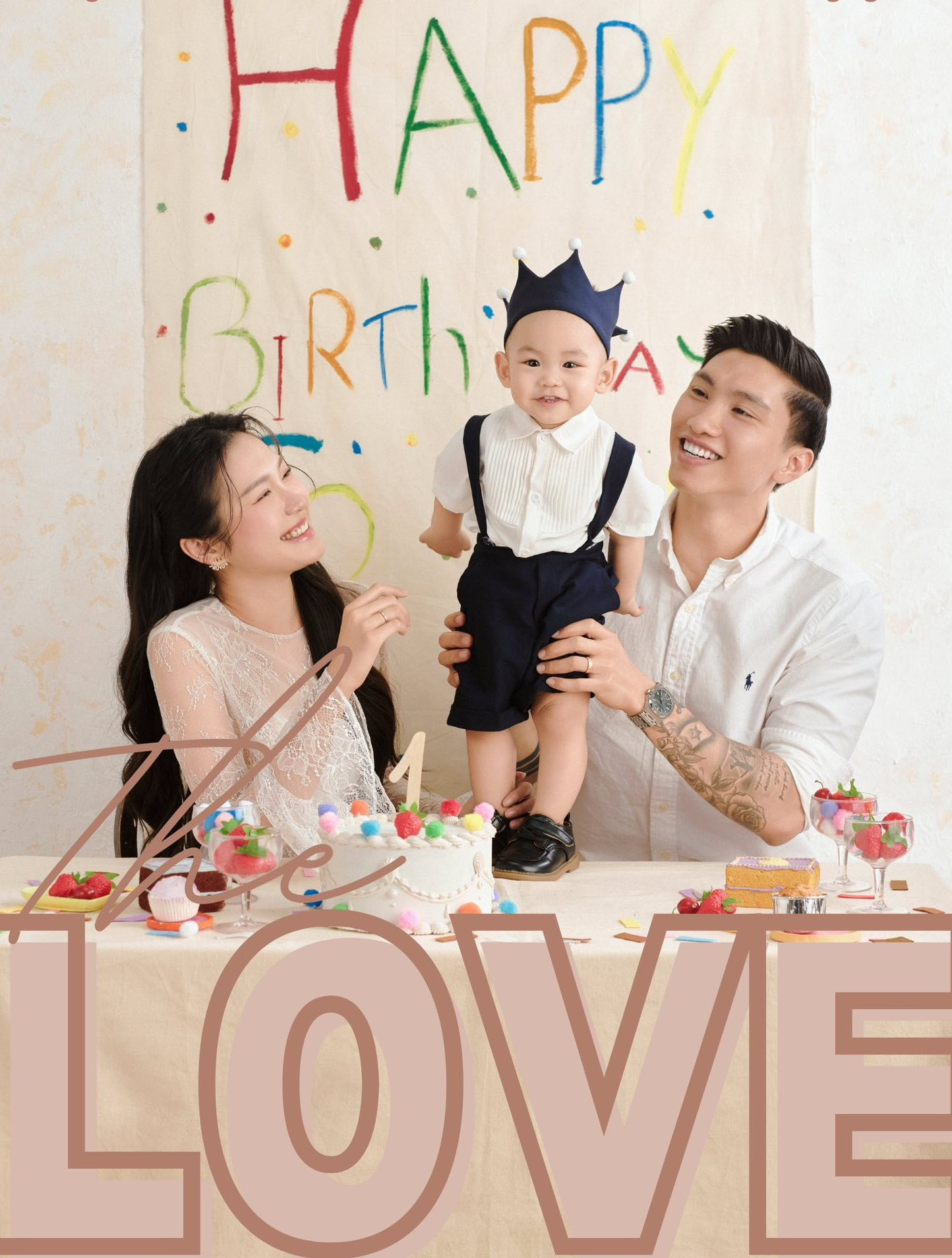 Bố đẻ Đoàn Văn Hậu gây chú ý trong tiệc sinh nhật 1 tuổi của cháu nội- Ảnh 6.