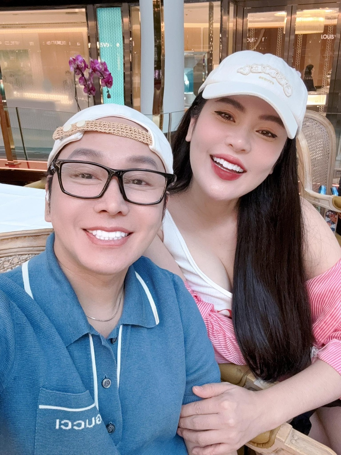 Hoa hậu Phương Lê vợ NSƯT Vũ Luân mang thai lần 4 ở tuổi U50