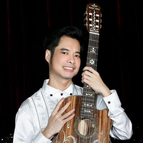 Nam ca sĩ 'mưa bụi' sống xa hoa giàu có bậc nhất showbiz Việt, tuổi U60 độc thân 'nghèo nhất' vì làm một điều- Ảnh 5.