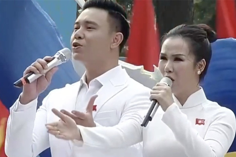 Võ Hạ Trâm đập tan tin đồn xích mích với chủ nhân hit 3 tỷ view