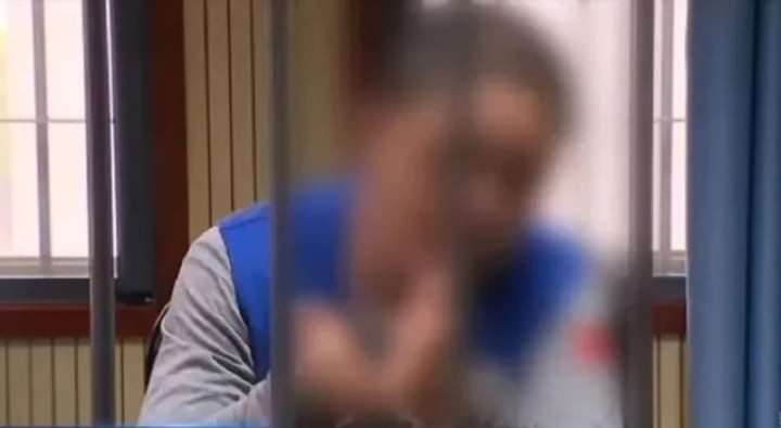 Một trong những nghi phạm tham gia vào việc lập kế hoạch lừa đảo. (Ảnh: CCTV)