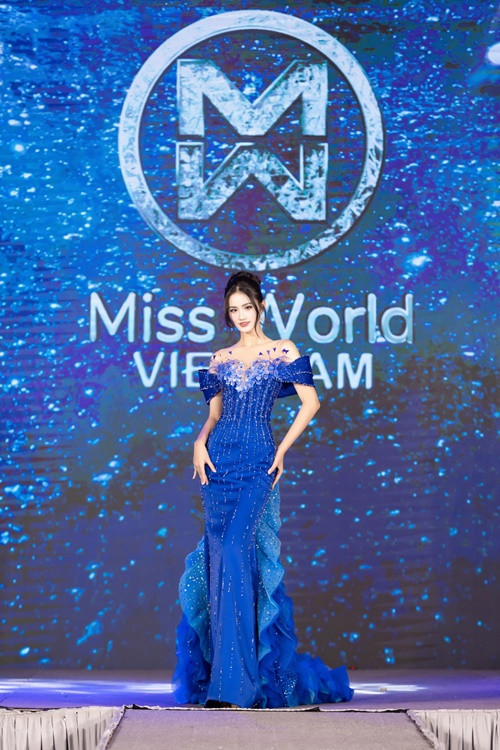 Cận cảnh trang phục dạ hội của Hoa hậu Ý Nhi tại Miss World 2025