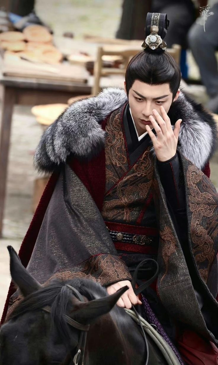 Cuộc đời bi kịch như tiểu thuyết của nam diễn viên bị chê quá xấu trai ảnh 3