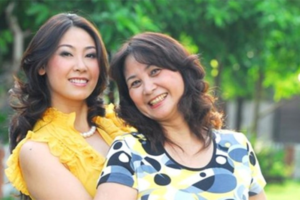 Mẹ ruột Hoa hậu Hà Kiều Anh: Nữ doanh nhân mạnh mẽ, tuổi xế chiều có hạnh phúc mới bình yên - Ảnh 3.