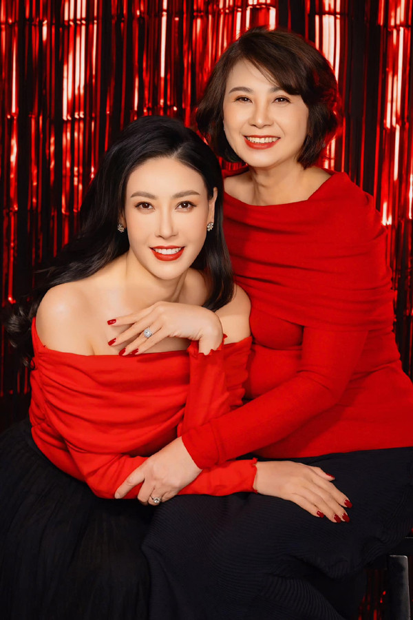 Mẹ ruột Hoa hậu Hà Kiều Anh: Nữ doanh nhân mạnh mẽ, tuổi xế chiều có hạnh phúc mới bình yên - Ảnh 4.