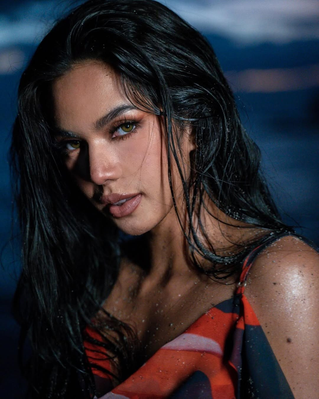 Sắc vóc á hậu được đôn lên làm Hoa hậu Hòa bình ảnh 25