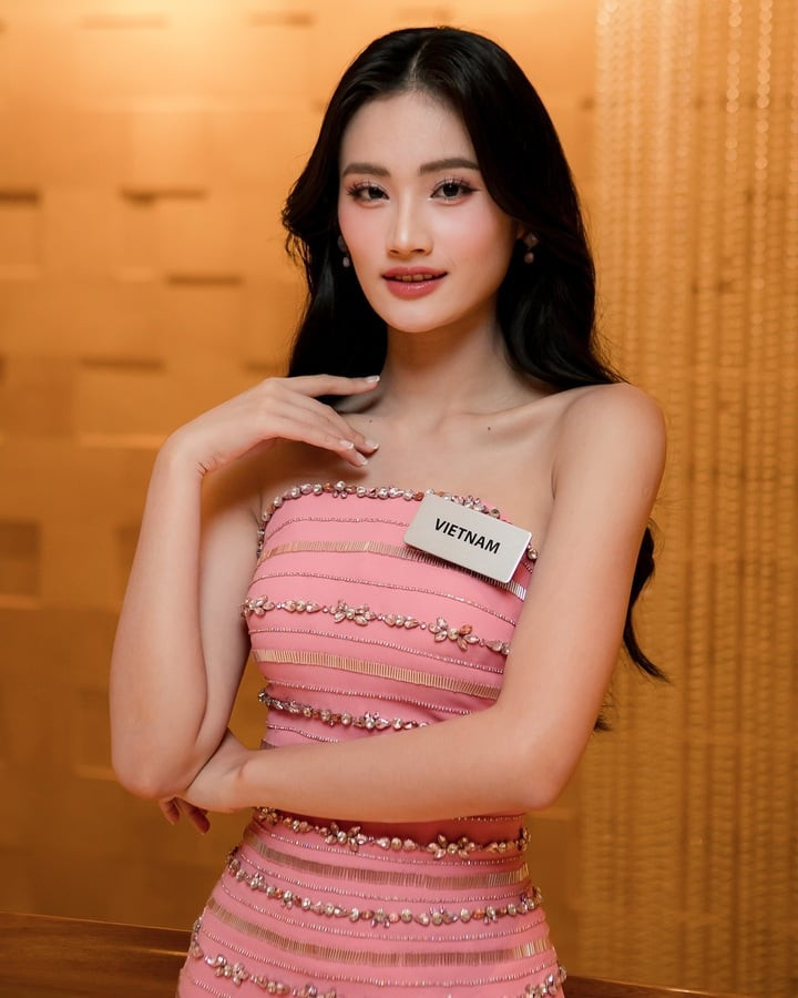 Ý Nhi đang nỗ lực cho đêm thi cuối cùng.