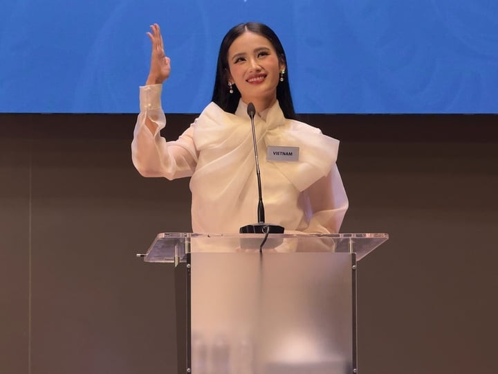 Trượt toàn bộ giải phụ, Ý Nhi còn cơ hội tại Miss World 2025? Thành tích tốt nhất của Ý Nhi là top 8 hạng mục Hoa hậu Nhân ái (Beauty With A Purpose).