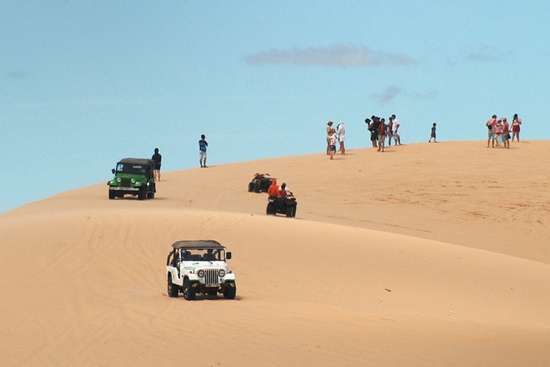 Đề nghị tạm dừng xe địa hình tại đồi cát Bàu Trắng sau vụ tai nạn chết người