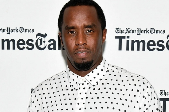 Trợ lý lâu năm của rapper Diddy tố cáo nhiều lần bị tấn công tình dục