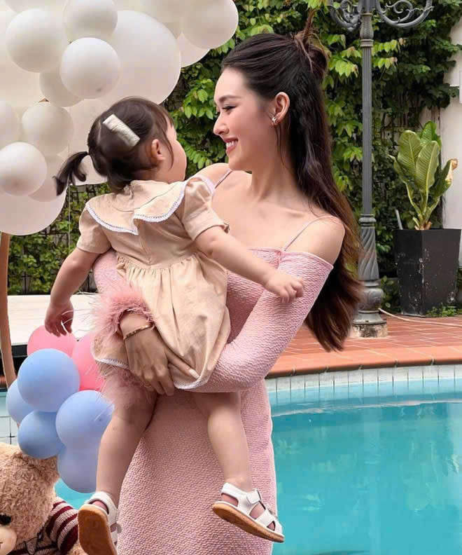 Á hậu Việt kết hôn năm 20 tuổi, 2 điều tới nay vẫn bí ẩn tường san- Ảnh 5.