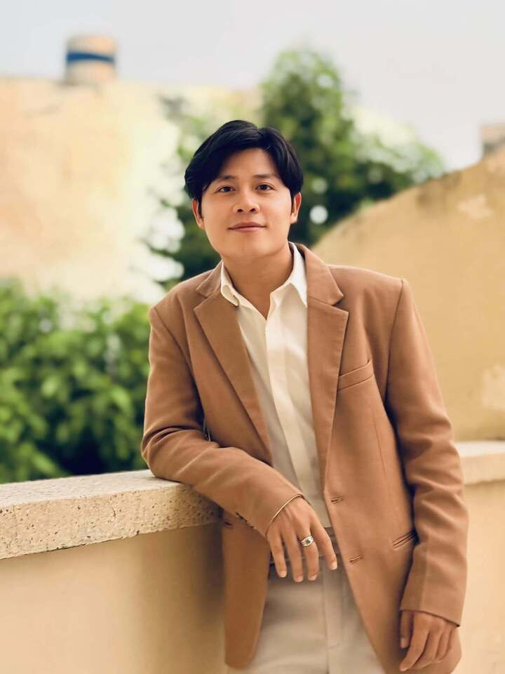 'Cha đẻ' ca khúc 3,1 tỷ lượt xem giàu có cỡ nào? Nguyễn Văn Chung sở hữu gia tài âm nhạc đồ sộ, nhiều bản hit, trong đó phải kể đến ca khúc