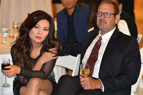 Chồng Tây rất yêu Ngọc Anh 3A và là người có học thức