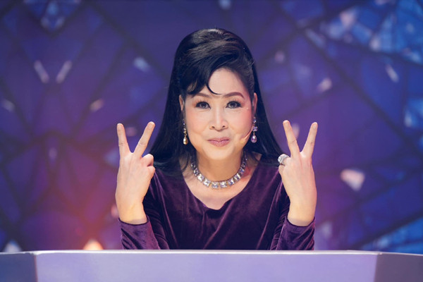 Nữ diễn viên đổi đời nhờ 'Mưa bụi', U60 hôn nhân bên chồng là tài tử điện ảnh thập niên 1990 Hồng Vân - Ảnh 9.