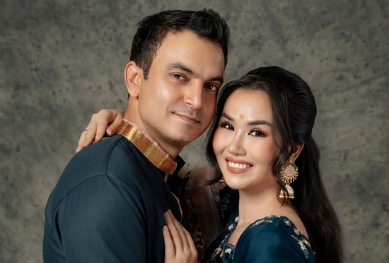 Ca sĩ hát hit 3,1 tỷ views: Viên mãn với chồng Ấn, được tặng kim cương đều tay