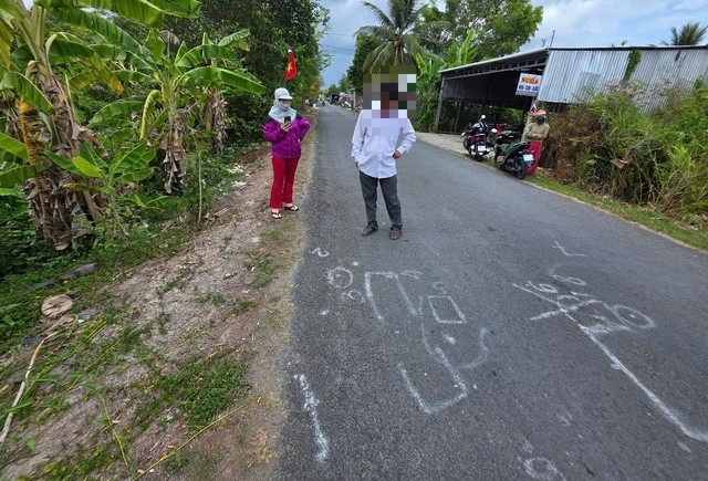 CLIP: Tiết lộ bất ngờ của người đưa bé gái bị tai nạn giao thông ở Vĩnh Long đi cấp cứu