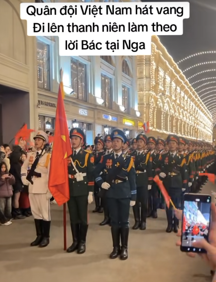 Dàn quân nhân quốc nội toàn cực phẩm điện ảnh gây sốt khi tham dự duyệt binh tại Nga
