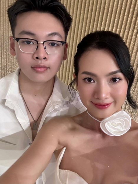 Diện mạo con trai siêu mẫu Anh Thư ở tuổi 18 gây chú ý- Ảnh 2.