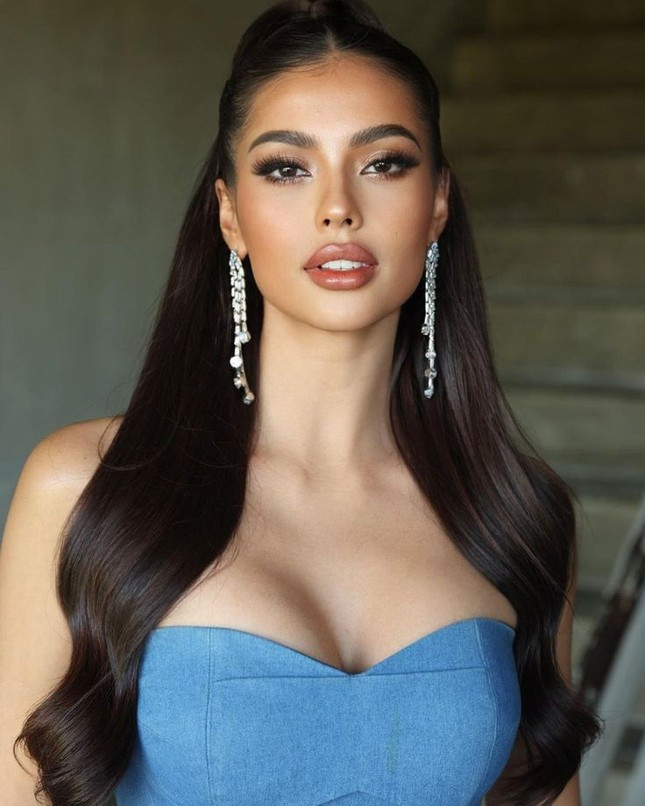 Hoa hậu Hoàn vũ Thái Lan bị chỉ trích ảnh 1