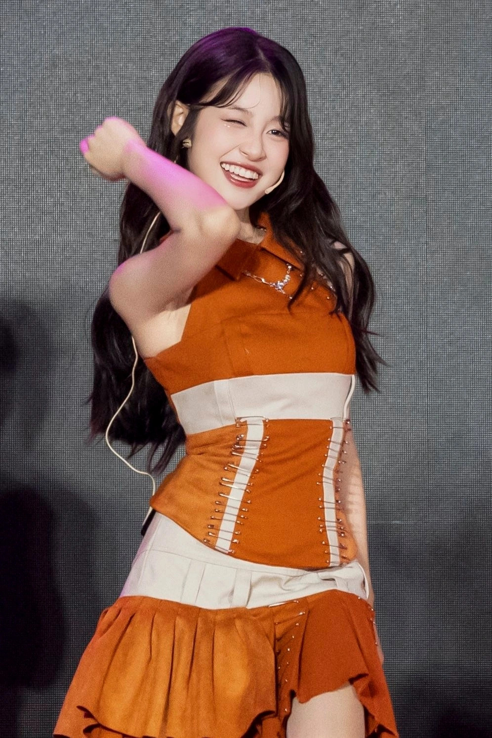 nhan sac nu dien vien 17 tuoi dong lat mat 8 cua ly hai hinh anh 3