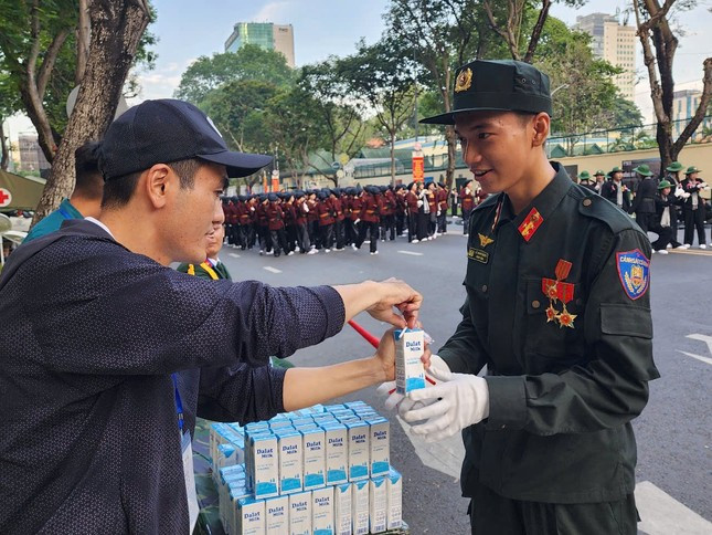 Trái tim và lòng trắc ẩn ảnh 2