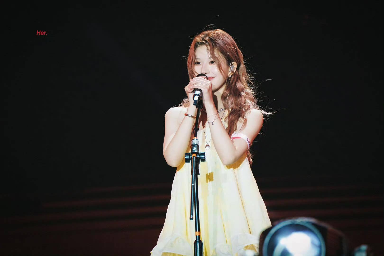 Triệu Lộ Tư hát không ra hơi sau khi bị đột quỵ