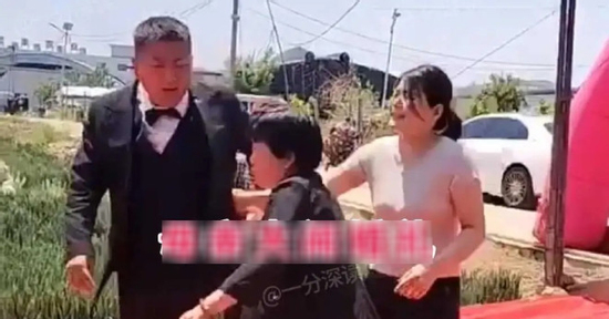 Con trai bí mật lấy vợ nhiều hơn 20 tuổi, mẹ đến làm loạn đám cưới