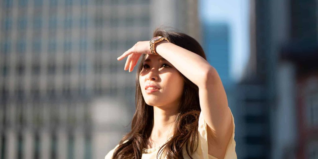 Kem chống nắng có giúp ngăn ngừa nếp nhăn không?- Ảnh 2.