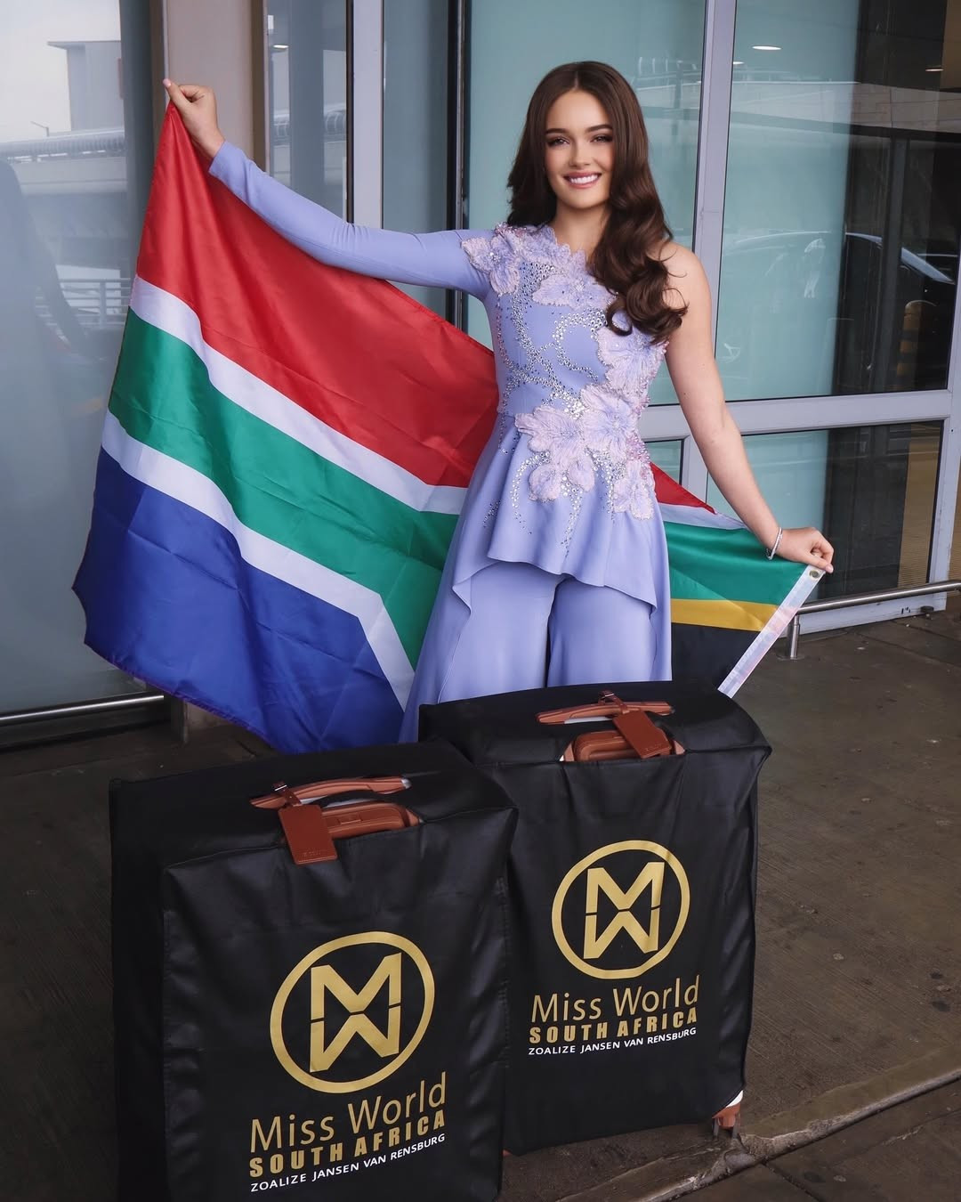 Nhiều người đẹp đã tới Ấn Độ thi Hoa hậu Thế giới ảnh 10