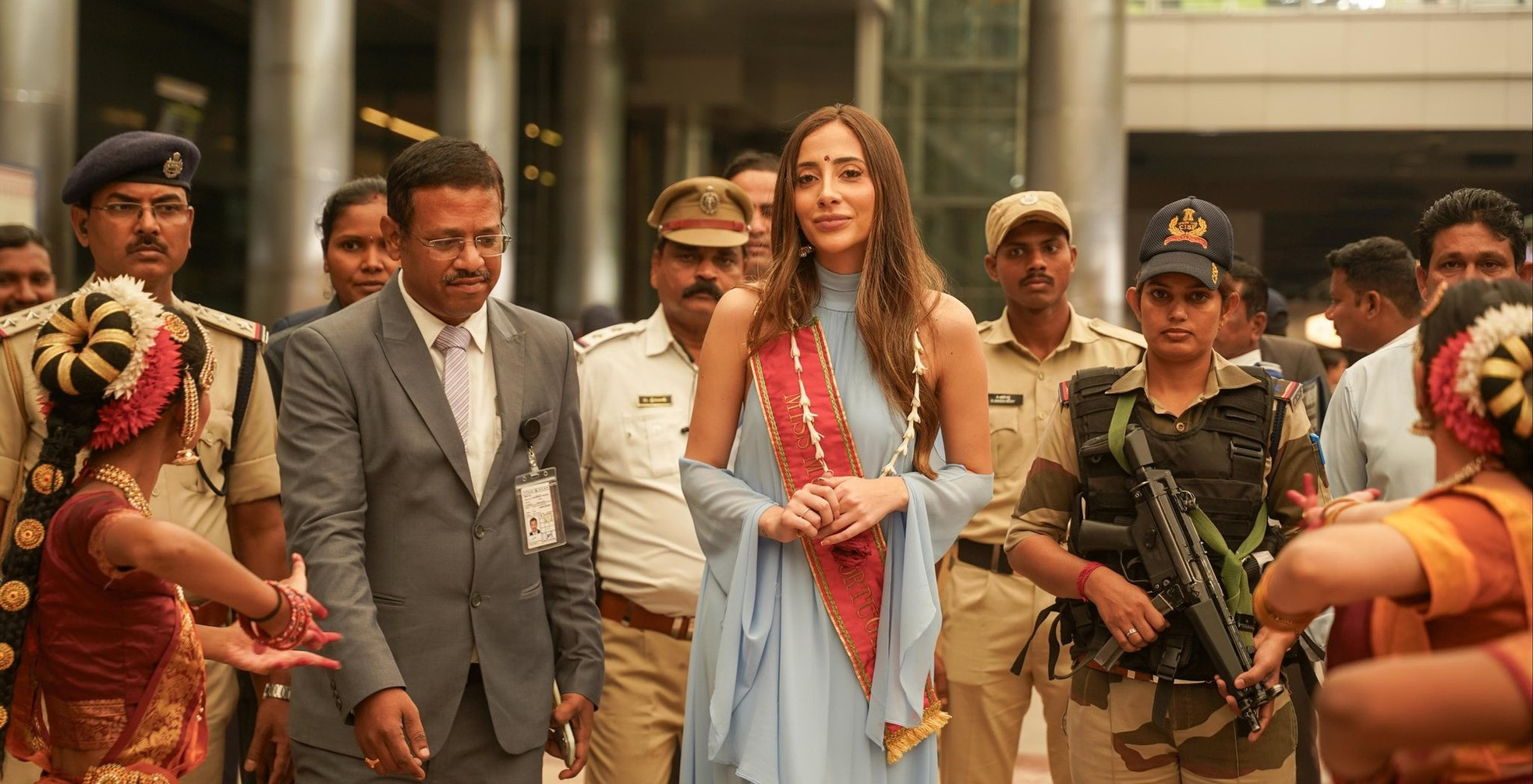 Nhiều người đẹp đã tới Ấn Độ thi Hoa hậu Thế giới ảnh 23