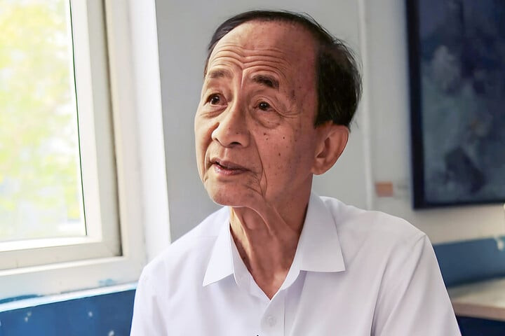 PGS.TS Nguyễn Lân Cường - cả cuộc đời rong ruổi với khảo cổ, âm nhạc Khoảng thời gian bị bệnh, ông rất buồn vì còn nhiều dự định dang dở trong cả khoa học và nghệ thuật. (Ảnh: Vietnamnet)