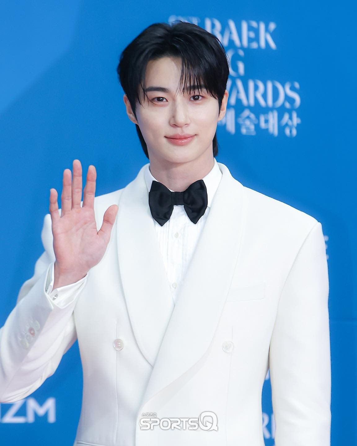 Thảm đỏ bùng nổ: Song Hye Kyo, Hyun Bin xuất hiện ảnh 9