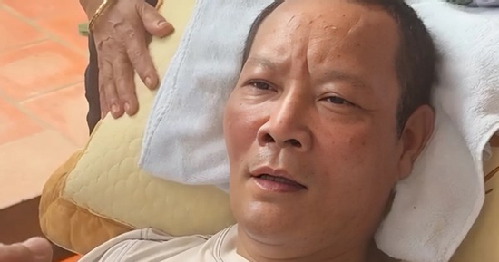 Diễn viên Thái Hòa liệt nửa người